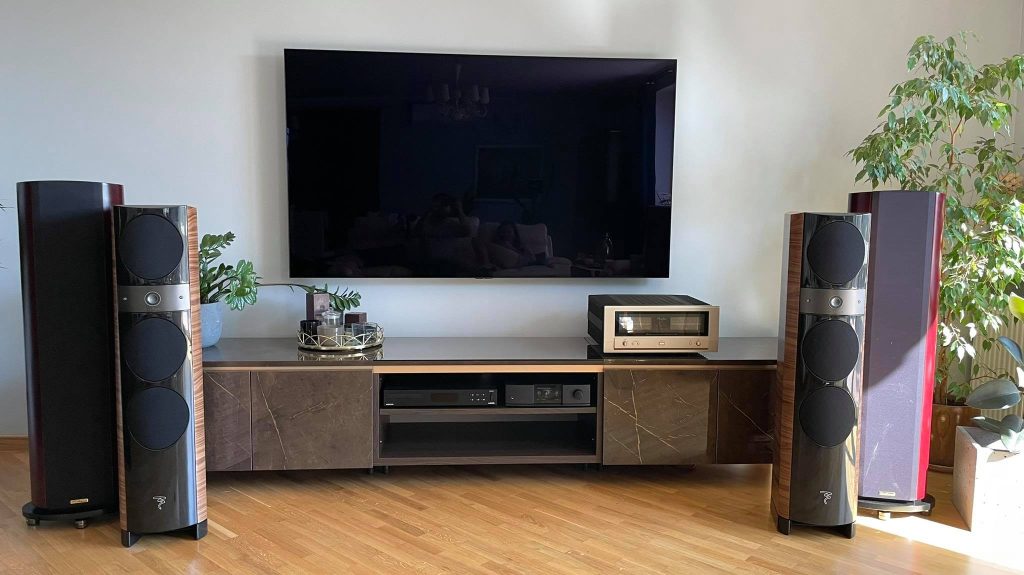 Instalacja systemu hi-end audio w domu klienta Dali i Accuphase + nowoczesny streamer